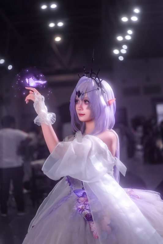 出镜率很高的一个coser-眯酱萝莉摄