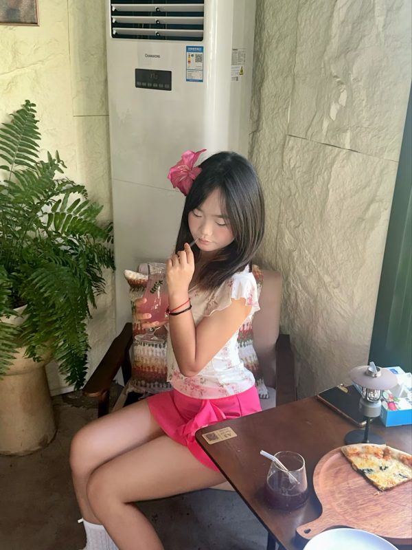 玫瑰有刺，这个可不是玫瑰-眯酱萝莉摄