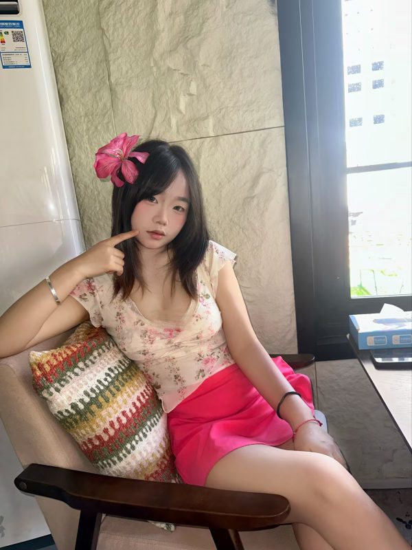 玫瑰有刺，这个可不是玫瑰-眯酱萝莉摄