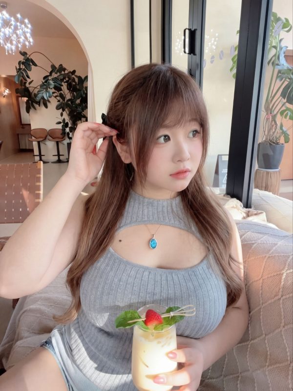 女神相册不为人知的秘密-眯酱萝莉摄